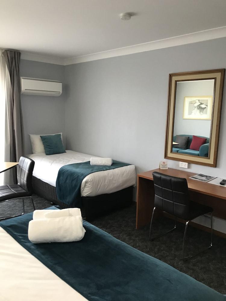 Town & Country Motor Inn Forbes Εξωτερικό φωτογραφία