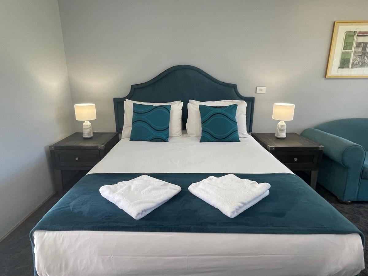 Town & Country Motor Inn Forbes Εξωτερικό φωτογραφία
