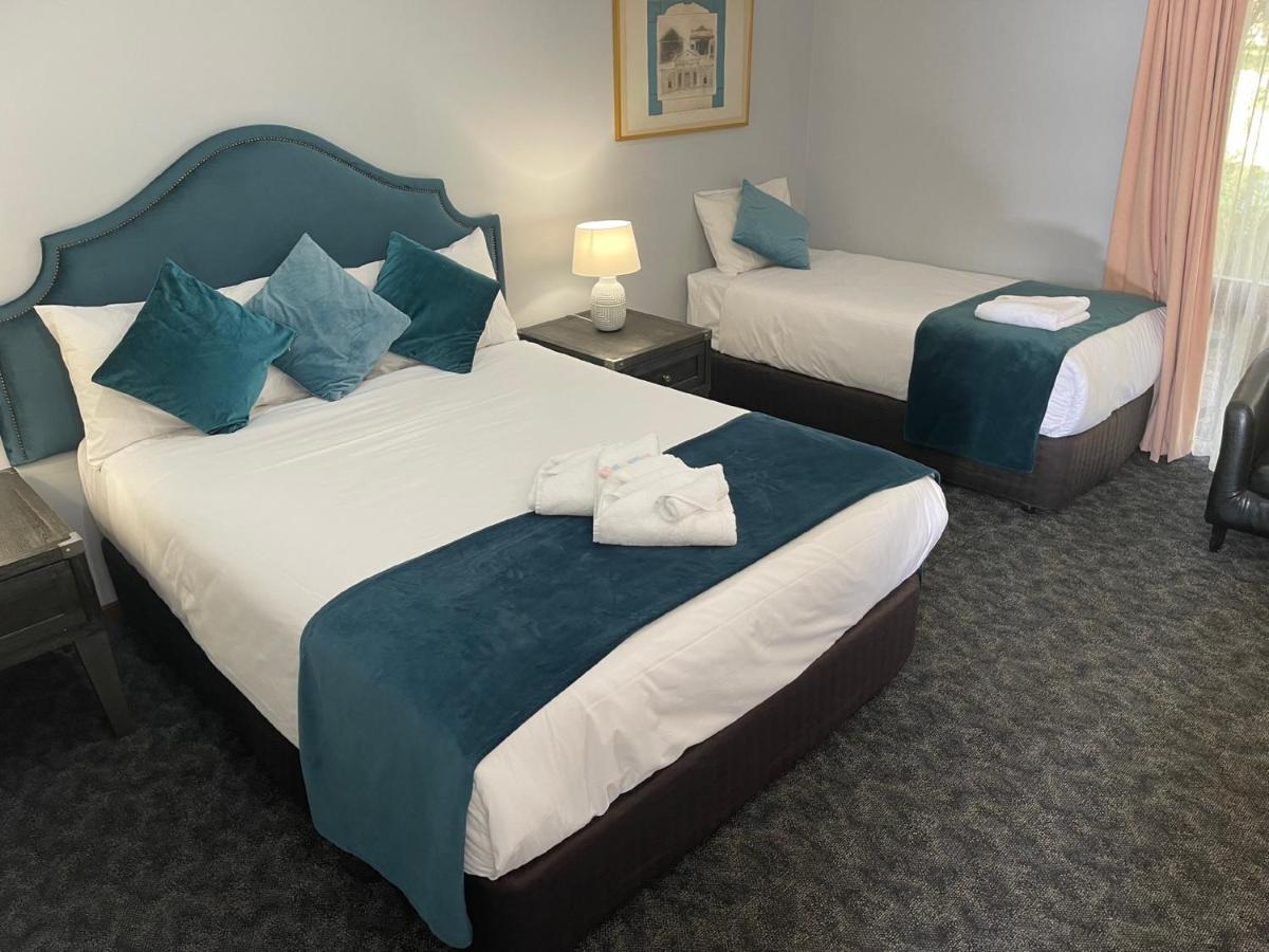 Town & Country Motor Inn Forbes Εξωτερικό φωτογραφία