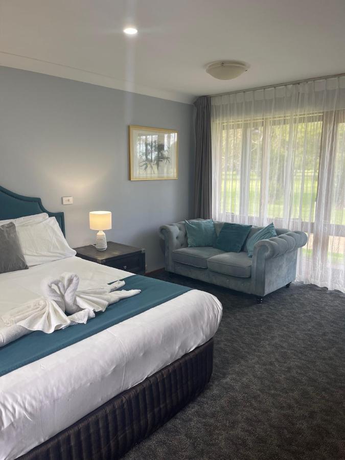Town & Country Motor Inn Forbes Εξωτερικό φωτογραφία