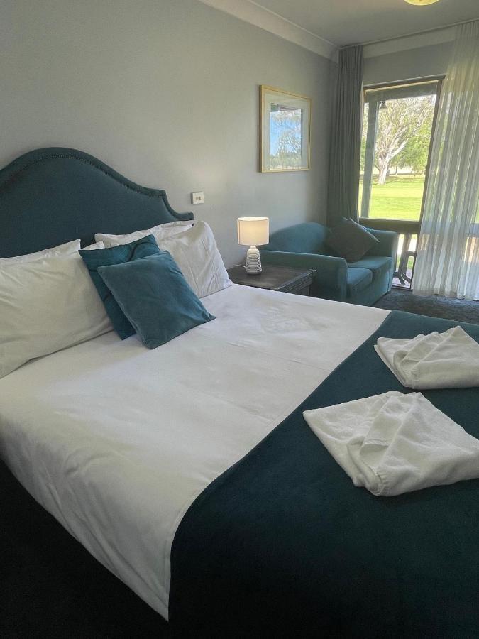 Town & Country Motor Inn Forbes Εξωτερικό φωτογραφία