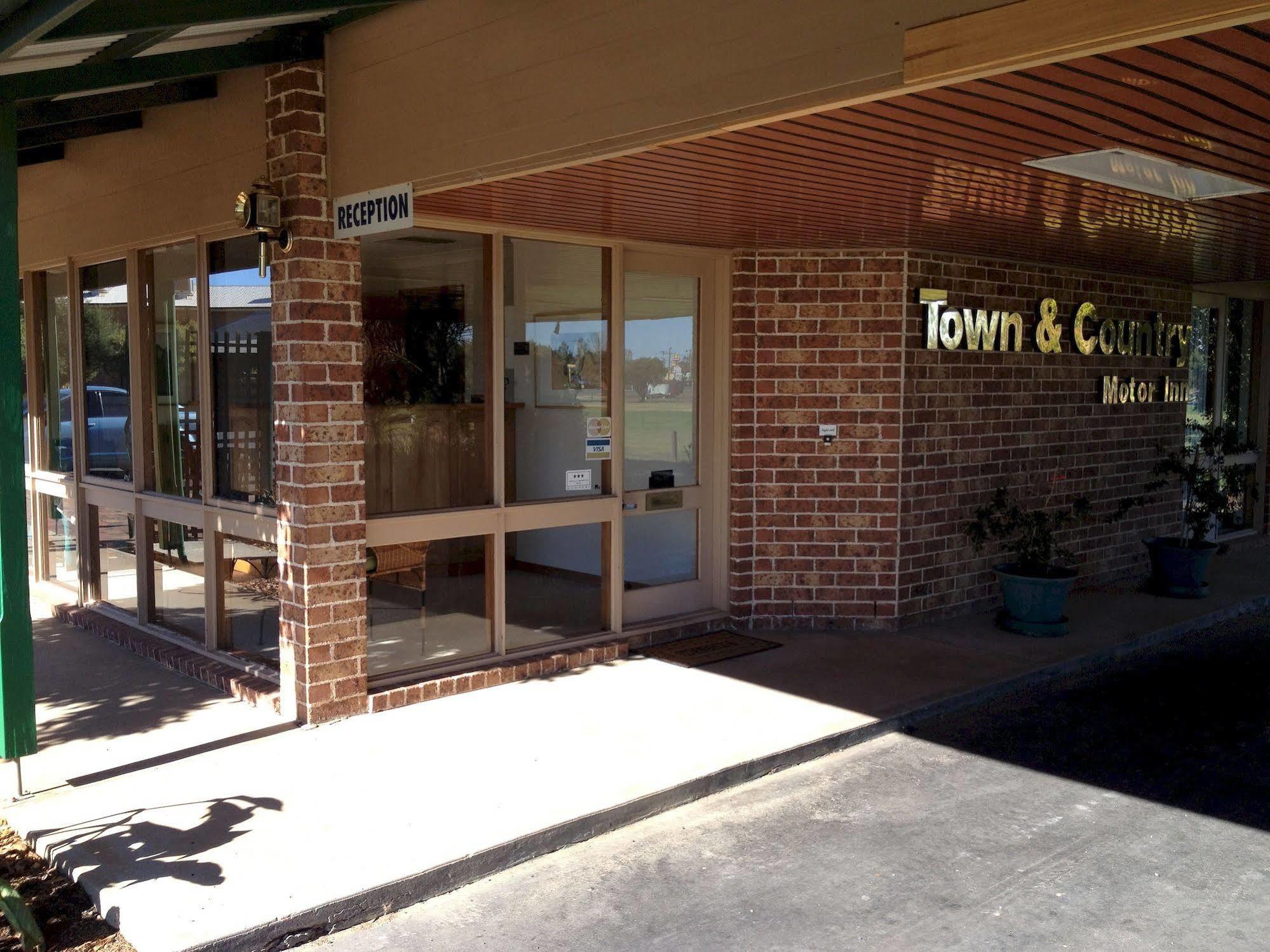 Town & Country Motor Inn Forbes Εξωτερικό φωτογραφία