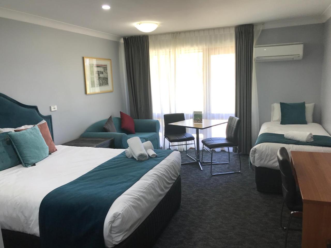 Town & Country Motor Inn Forbes Εξωτερικό φωτογραφία